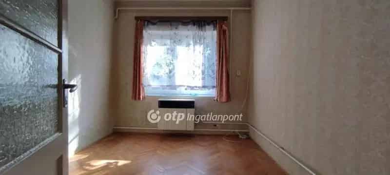 Ház Kiadó , Szekszárdi járás, Dunántúl