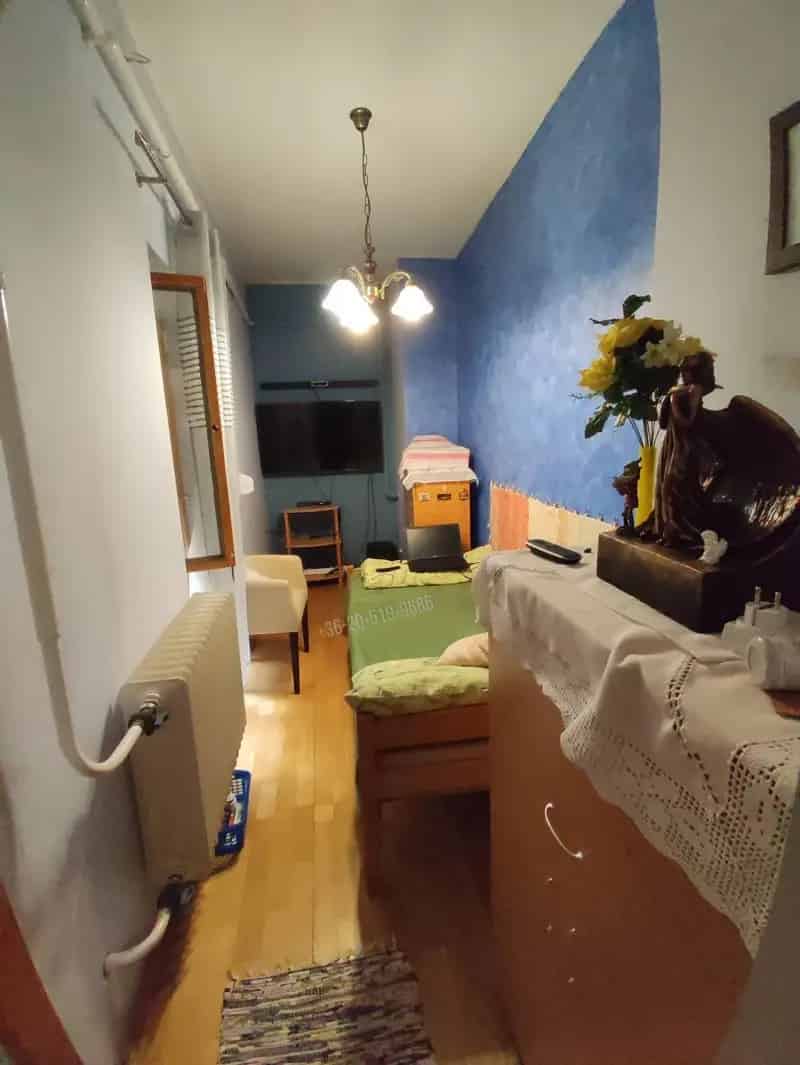 Ház Kiadó , Martonvásári járás, Dunántúl