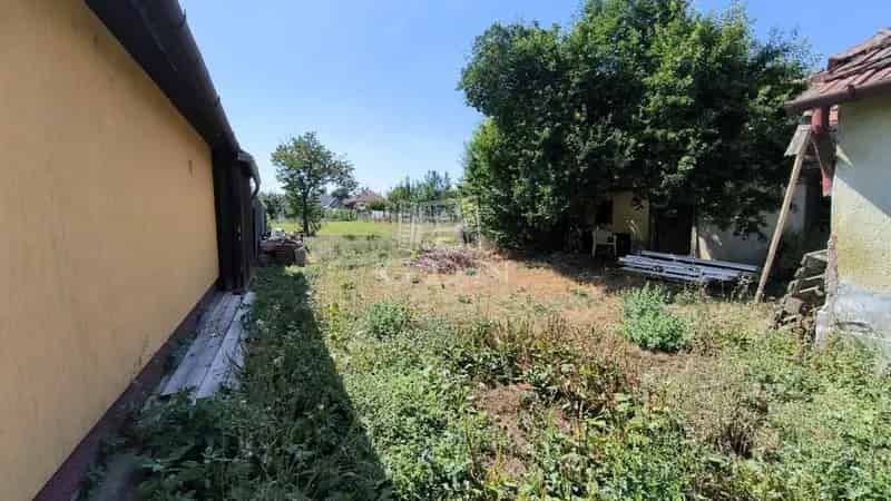 Telek Kiadó , Gödöllői járás, Közép-Magyarország