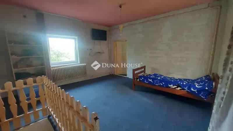 Ház Kiadó , Oroszlány, Dunántúl