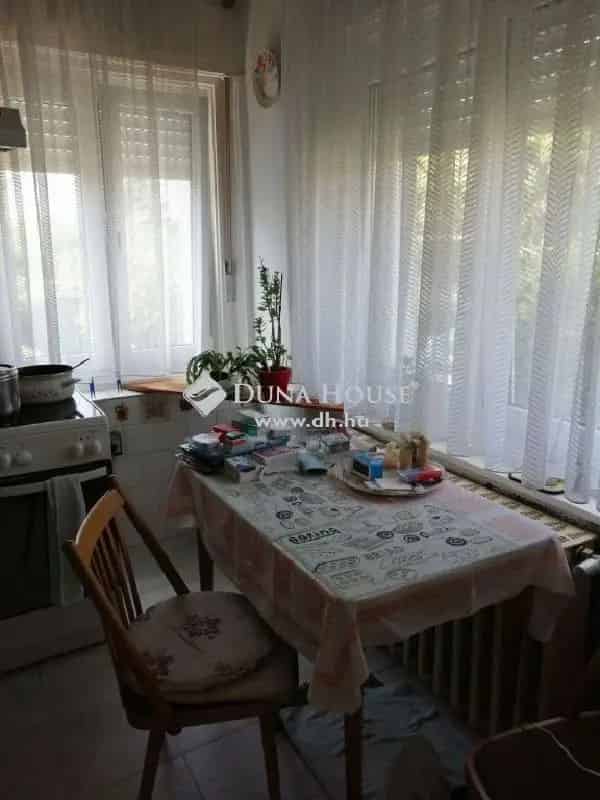 Ház Kiadó , Budapest, Közép-Magyarország