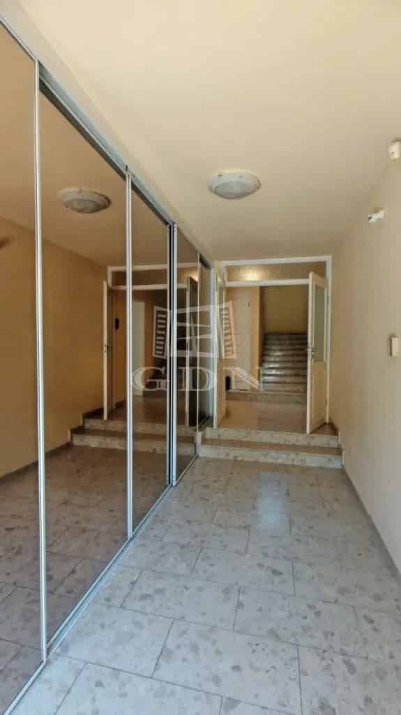 Ház Kiadó , Budapest, Közép-Magyarország