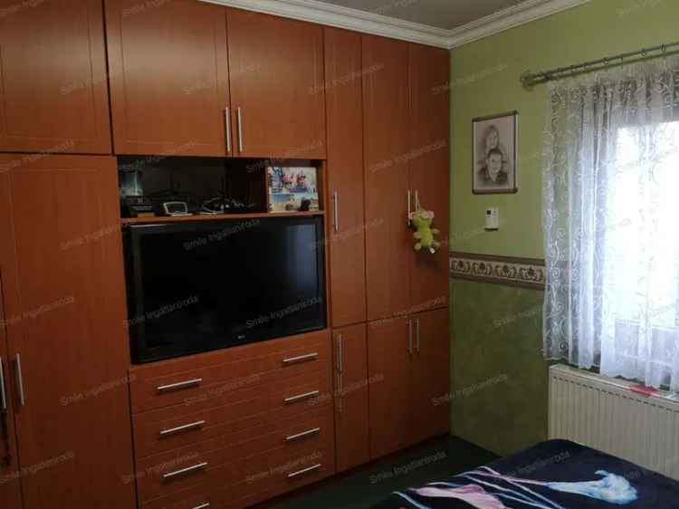 Ház Kiadó , Nyíregyháza, Alföld és Észak