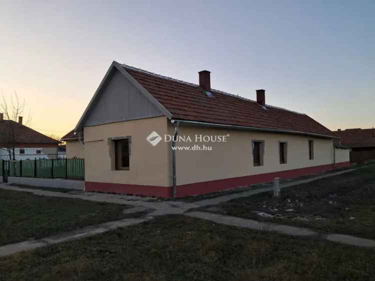 Ház Eladó , Fegyvernek, Alföld és Észak