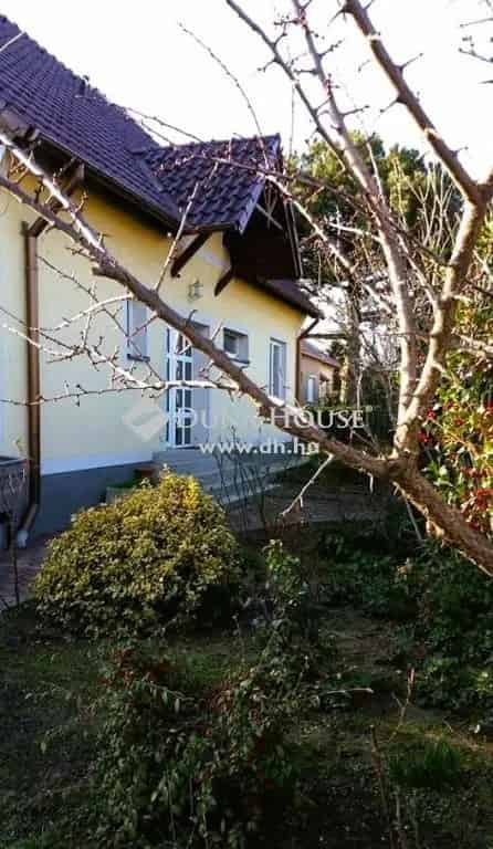 Ház Eladó , Pétfürdő, Dunántúl