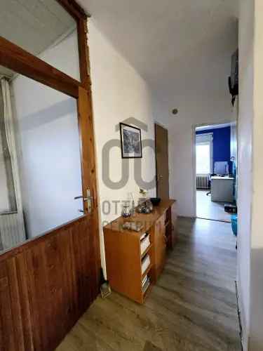 Balatonakarattyai eladó családi ház, H496384