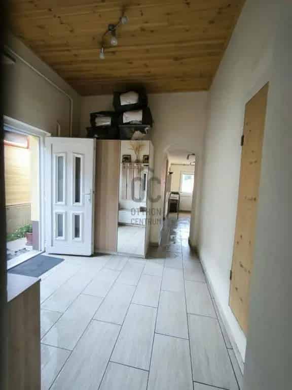 Ház Kiadó , Budapest, Közép-Magyarország