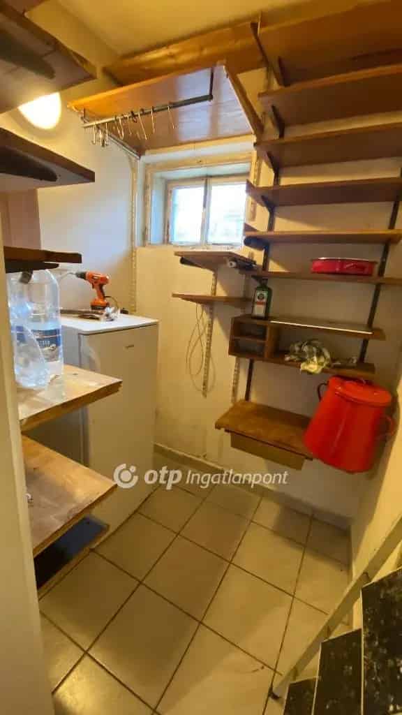Pápai Belvárosi Családi Ház Eladó - Felújított, 4 Szoba, Zárt Garázs