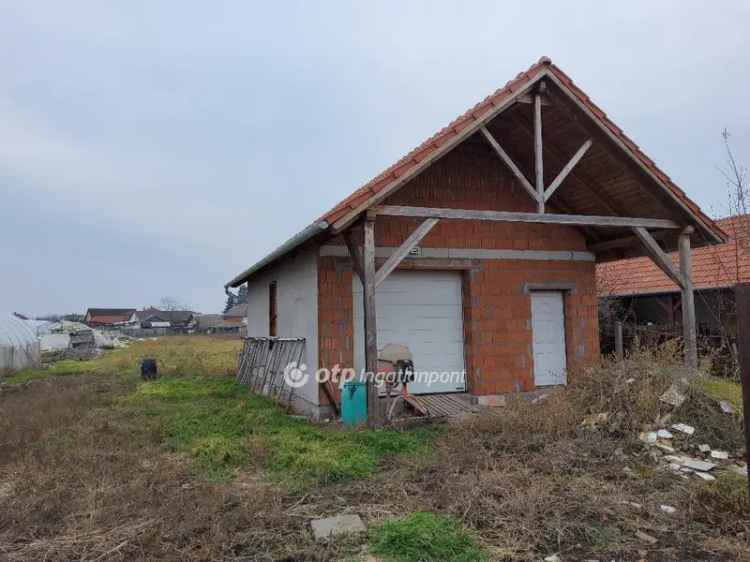 120m2-es 3 szobás családi ház eladó Boldogon