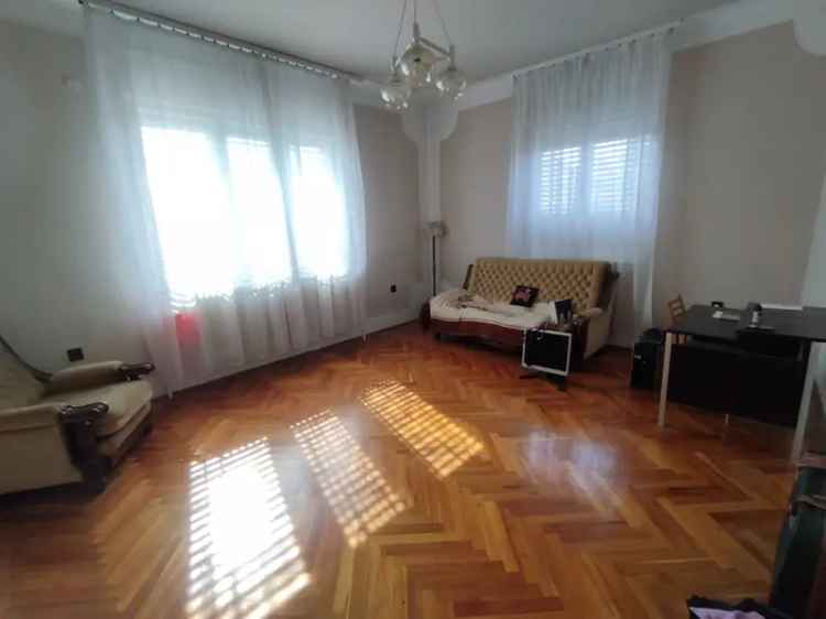 Ház Kiadó , Aszódi járás, Közép-Magyarország