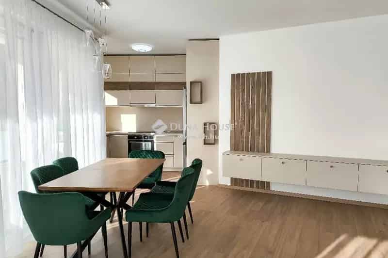 Lakás Eladó , Budapest, Közép-Magyarország