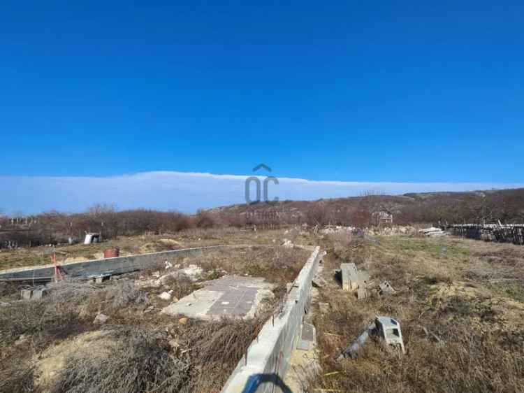 5556 m2-es Telek Elado Varpalota Baglyasban Savalap