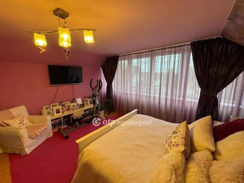 Nyíregyháza Luxus Családi Ház Eladó 244 5 m2 2395 m2 Telekkel