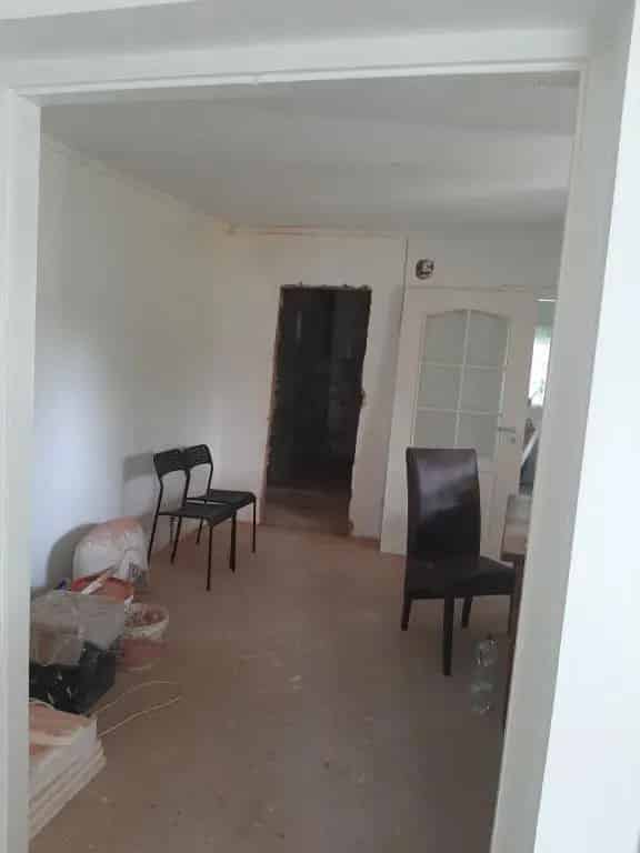 Tápiószelén 1835 m2-es telek eladó felújítandó házzal