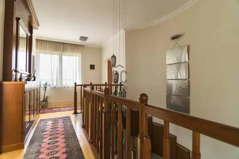 Ház Kiadó , Budapest, Közép-Magyarország