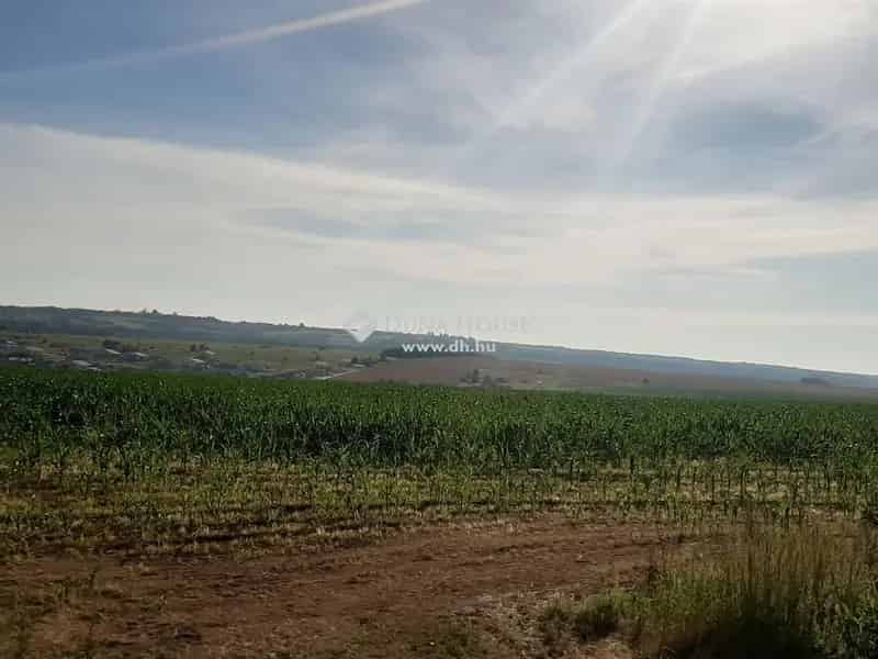 Telek Kiadó , Gödöllői járás, Közép-Magyarország