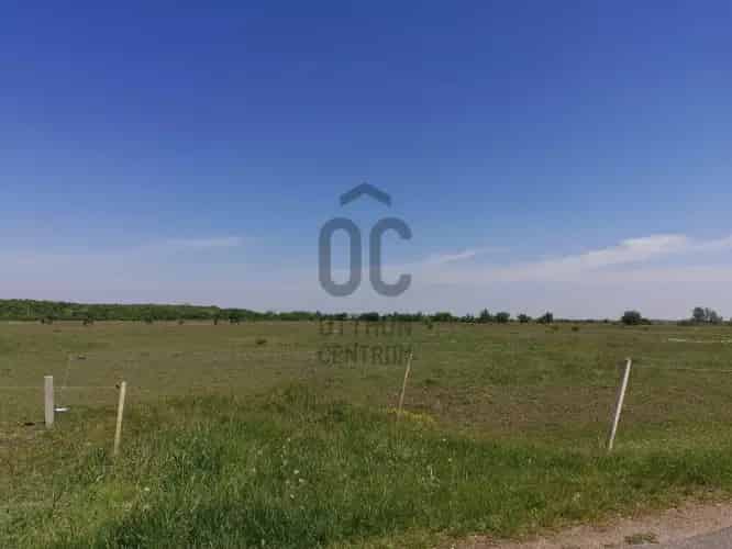 Hortobágyi eladó mezőgazdasagi ingatlan, M0001655