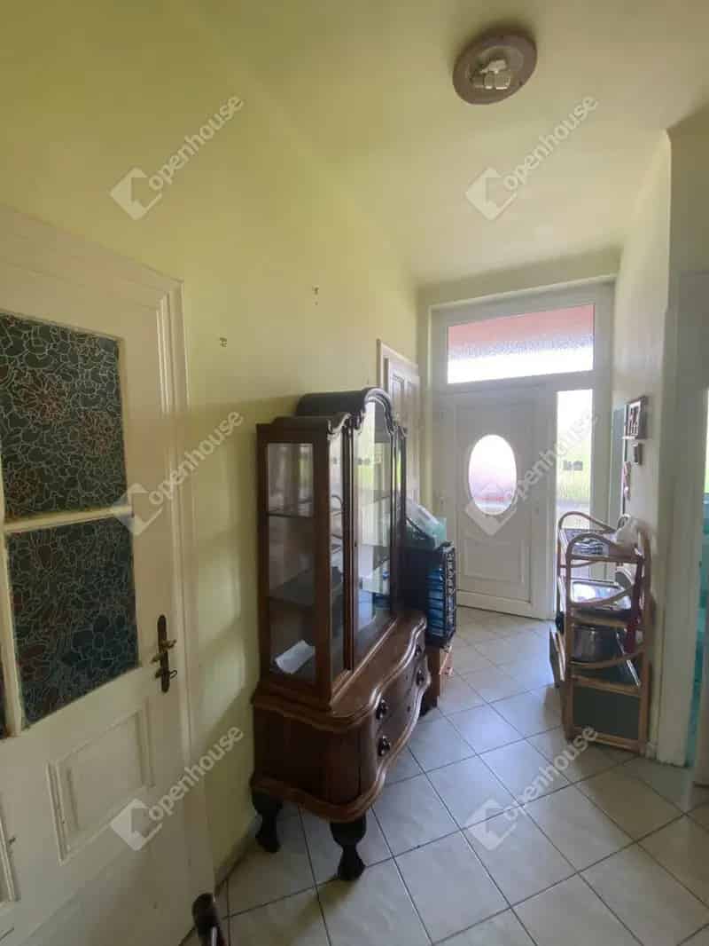 Ház Kiadó , Győri járás, Dunántúl