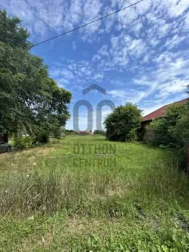 Hosszúpályii eladó telek, T038398