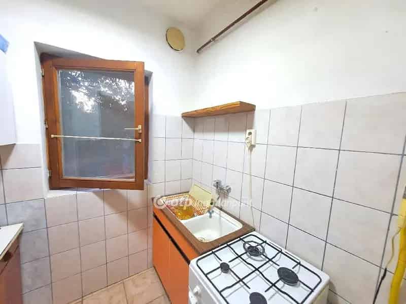 Ház Kiadó , Szolnoki járás, Alföld és Észak