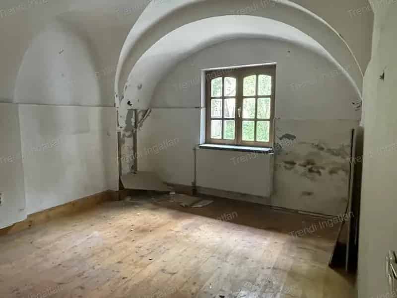 Ház Kiadó , Győri járás, Dunántúl