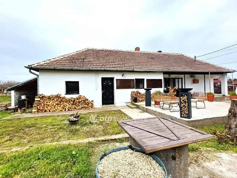Hangulatos Parasztház Tiszatardoson Eladó