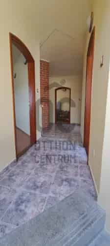 Balatonrendesi eladó családi ház, H505058