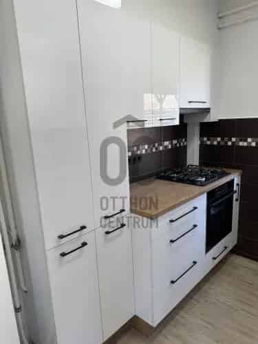 Ajkai eladó családi ház, DHZ040693