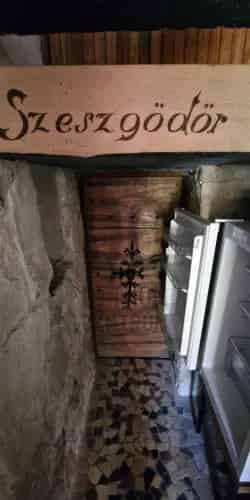 Esztergomi eladó családi ház, H492267