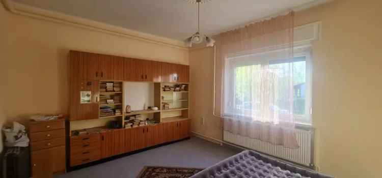 Ház Kiadó , Monori járás, Közép-Magyarország