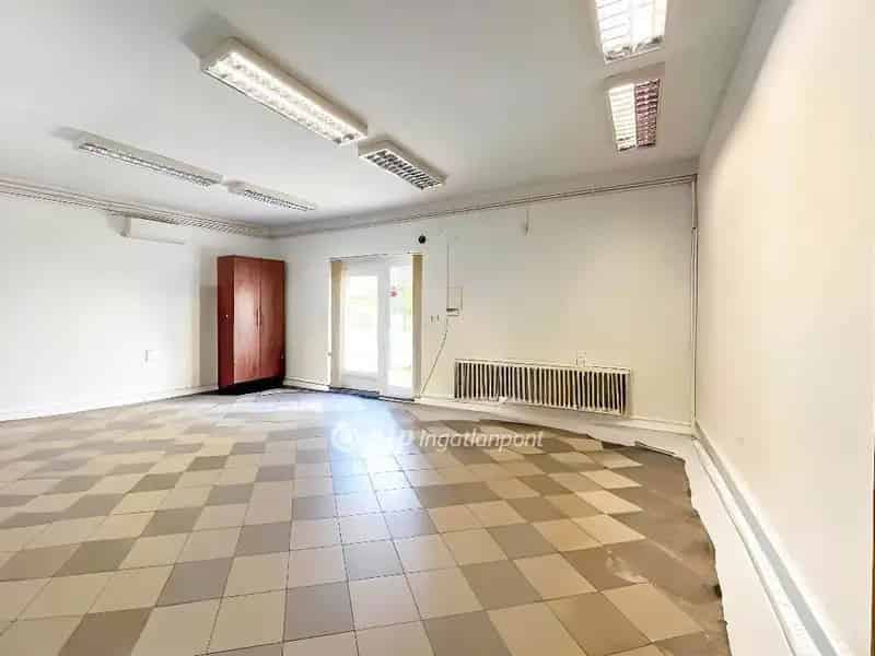 Ház Kiadó , Győri járás, Dunántúl