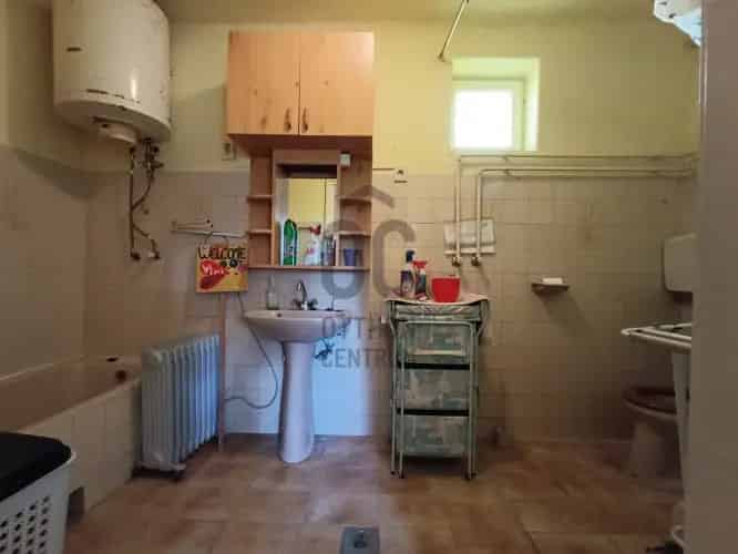 Tari eladó családi ház, H497300