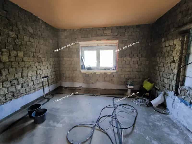 Ház Kiadó , Szolnoki járás, Alföld és Észak