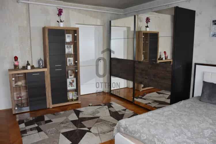 Üröm eladó családi ház 103nm 3szoba garázs pince
