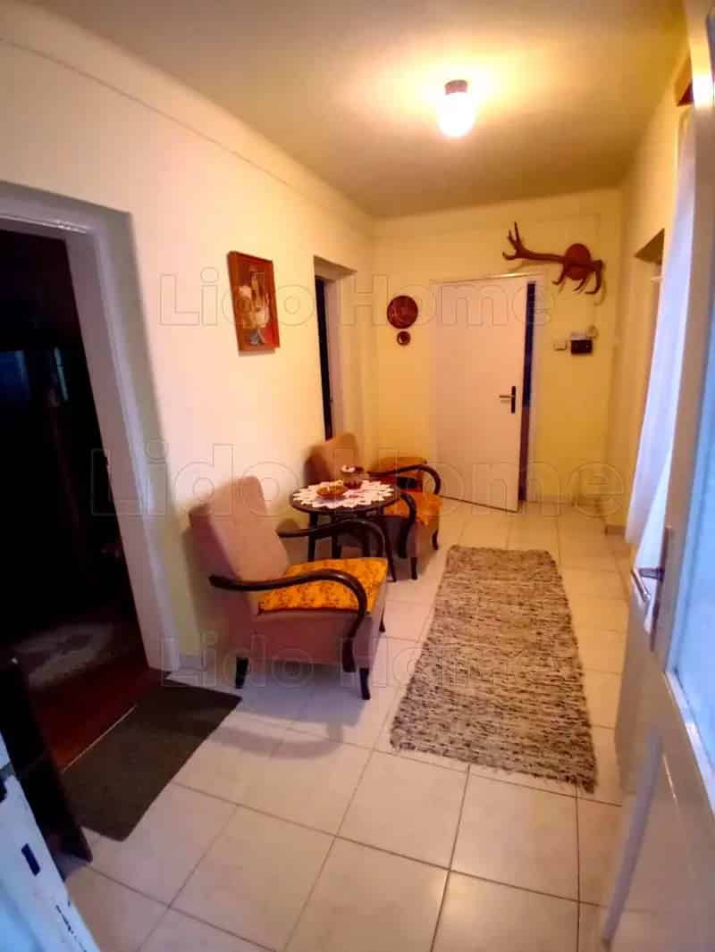Ház Kiadó , Győri járás, Dunántúl