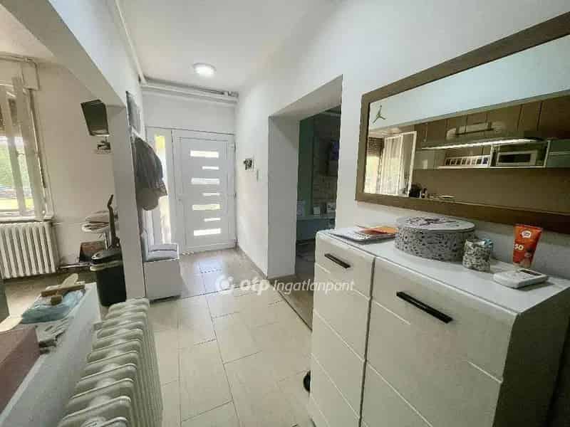 Ház Kiadó , Szigetszentmiklósi járás, Közép-Magyarország