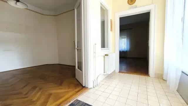 Budaörs 65nm-es 2 Lakásos Téglaház 437nm Telekkel