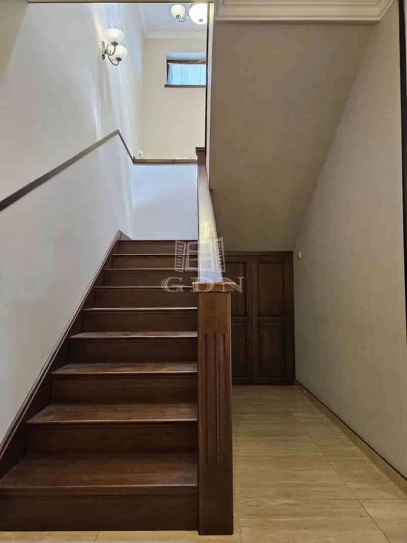 Ház Kiadó , Dabasi járás, Közép-Magyarország