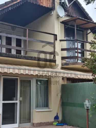 Balatonkenesei Ikerhaz Elado 200m a Balatontal