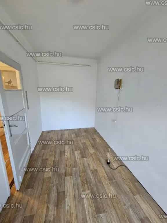 Ház Kiadó , Budapest, Közép-Magyarország
