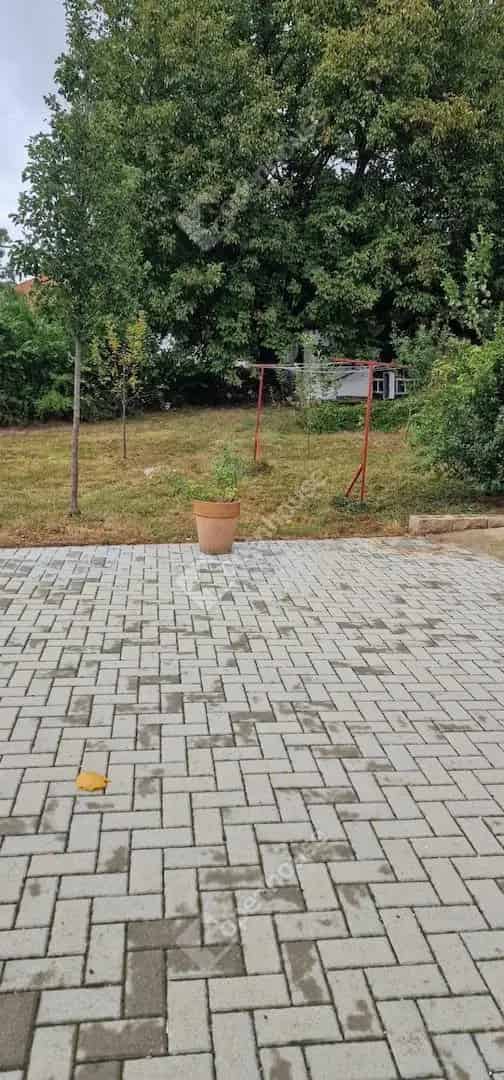 Ház Kiadó , Pápai járás, Dunántúl
