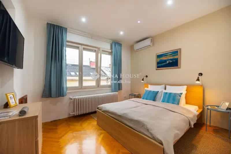 Ház Eladó , Budapest, Közép-Magyarország