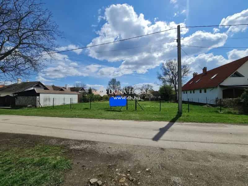 Telek Eladó , Velence, Dunántúl