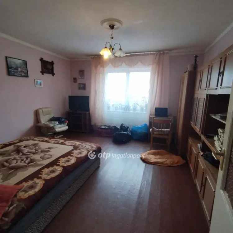 Ház Kiadó , Miskolci járás, Alföld és Észak
