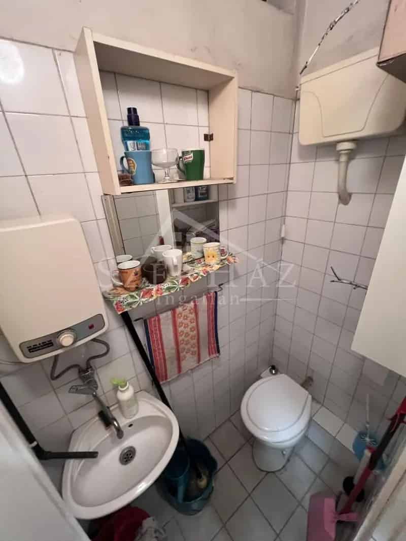 Üzleti célú Kiadó , Pécsi járás, Dunántúl