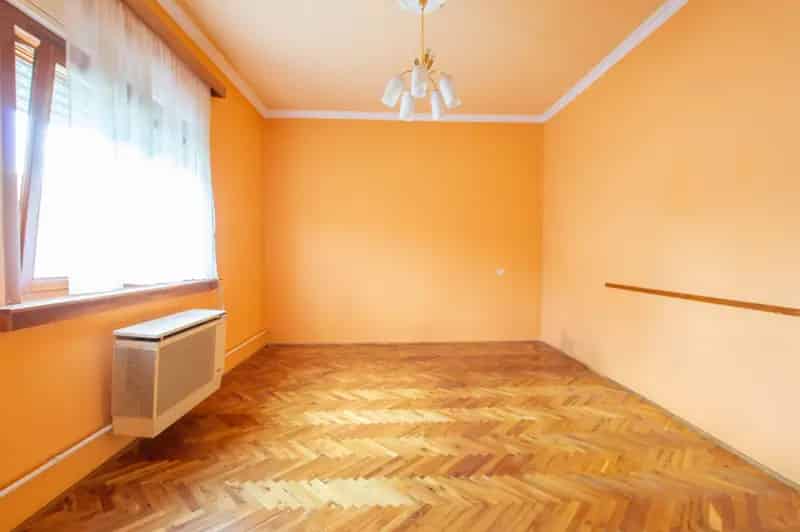 Ház Kiadó , Szombathelyi járás, Dunántúl