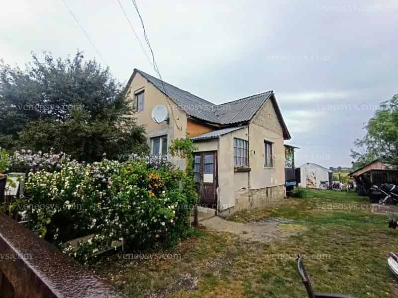 Igriciben eladó családi ház!