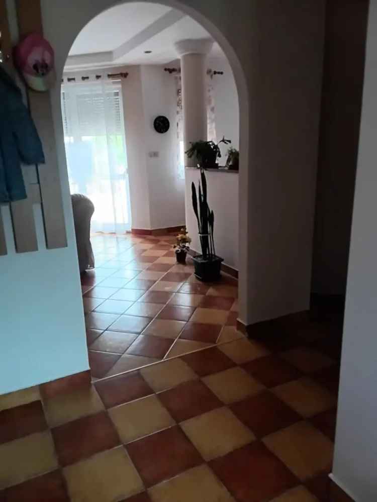 Ház Kiadó , Esztergomi járás, Dunántúl