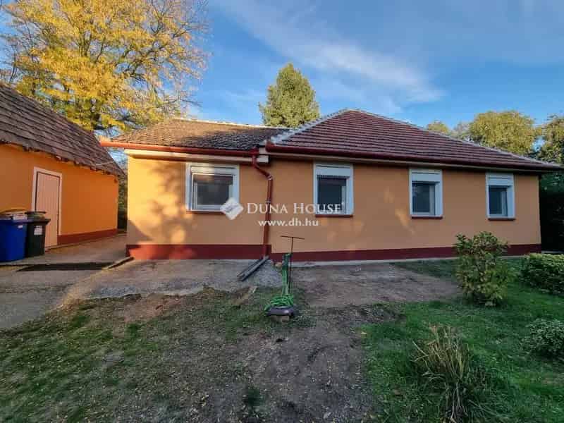 Ház Eladó , Kóka, Közép-Magyarország
