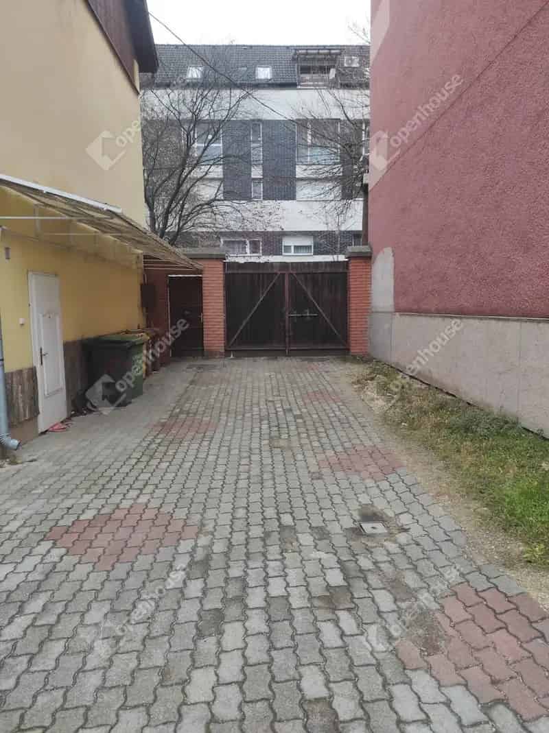 Garázs Kiadó , Szegedi járás, Alföld és Észak